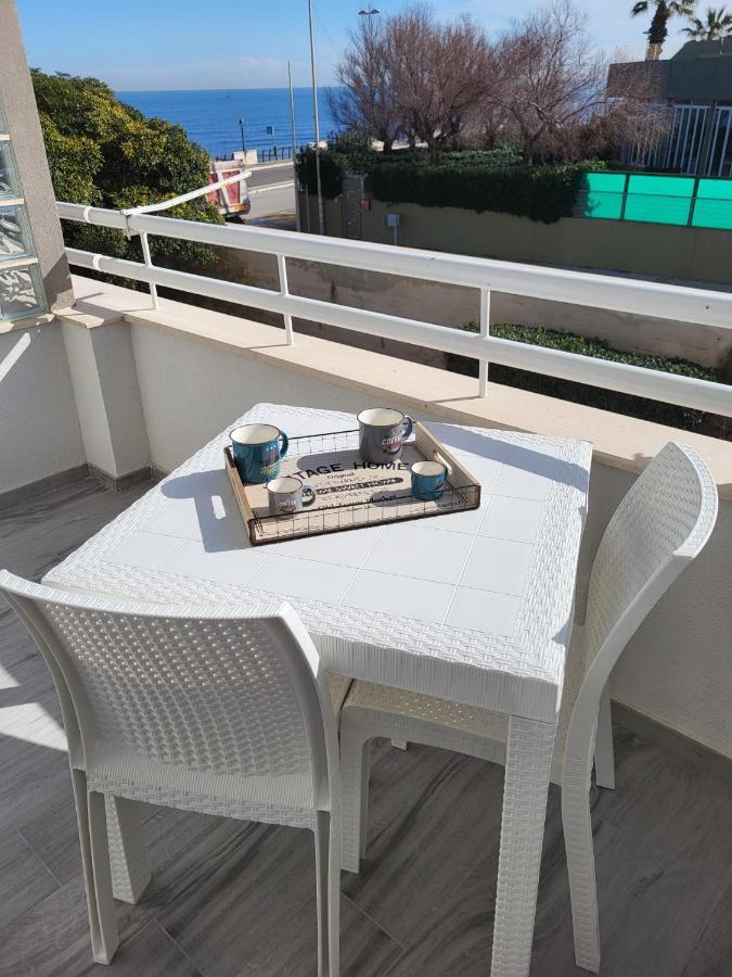 Casa Al Mare Hotel Бари Екстериор снимка